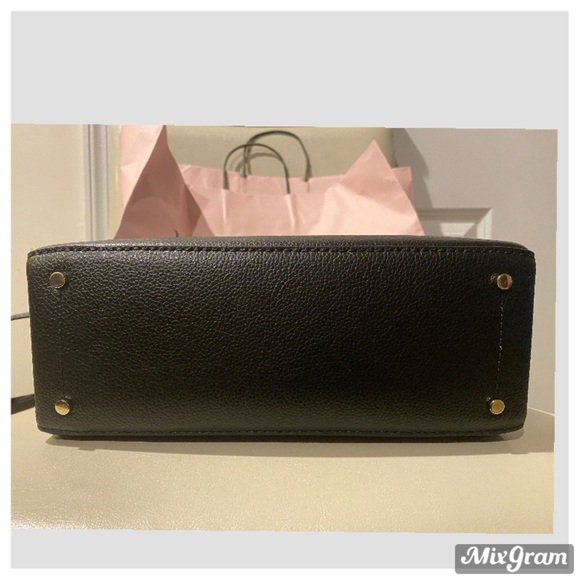 🦋NWT Sold Out Eva Top Zip Small Satchel Crossbody - Picture 10 of 16